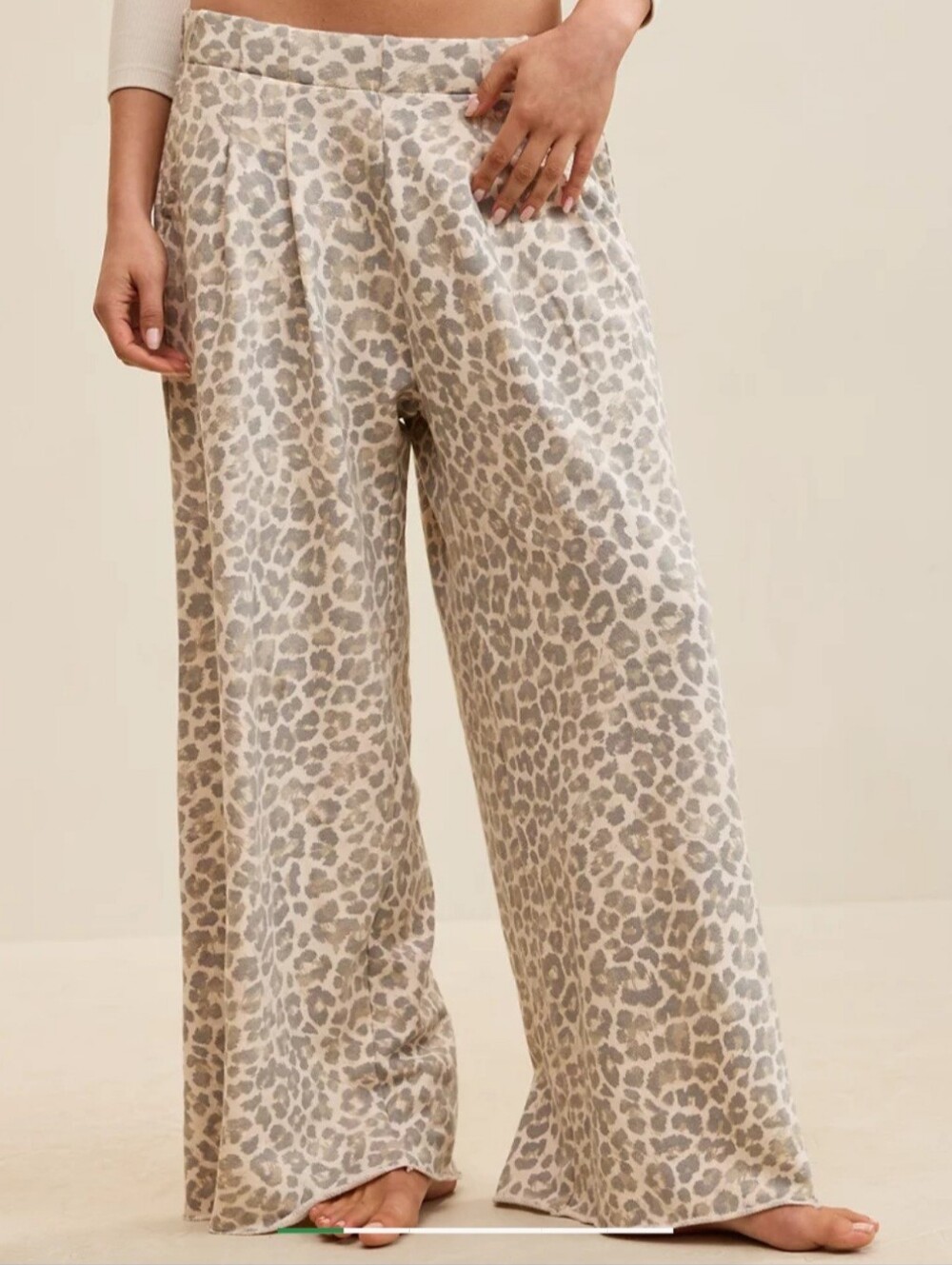 Aerie Street Trouser Wide Leg Leopard Print Pleated Sweatpants XS Regular